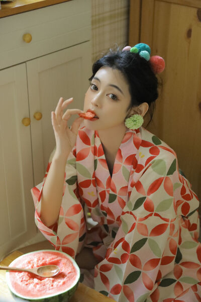 动漫美女露点