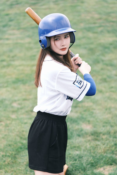 每天征服一个美女动漫