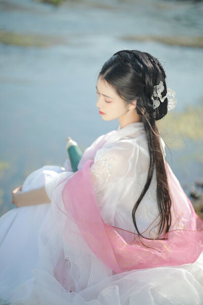 女教师韩国在线