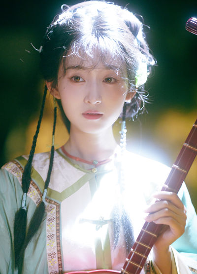 动漫少女洗澡
