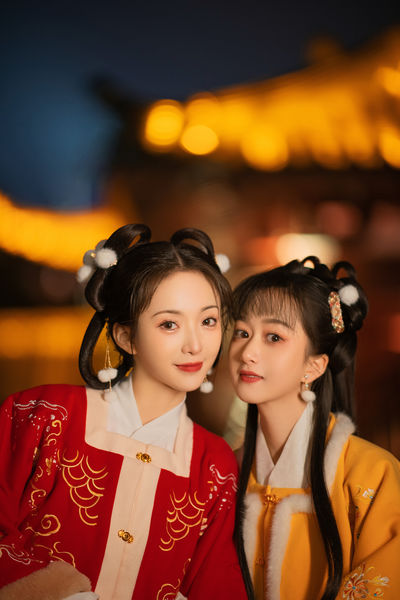 年轻母亲:最初中字字母
