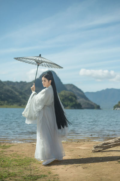 野花www在线观看视频