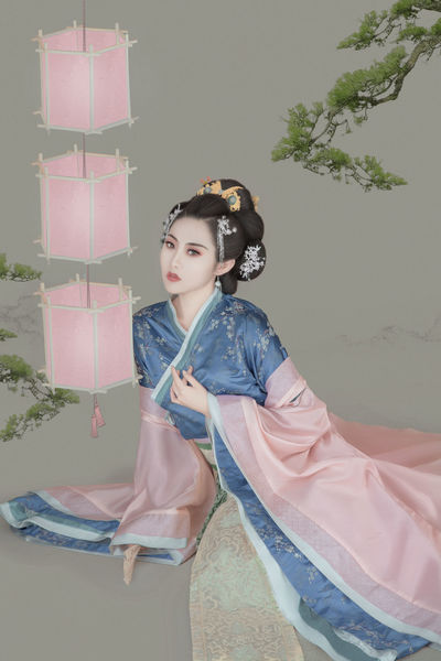 高H伦 公