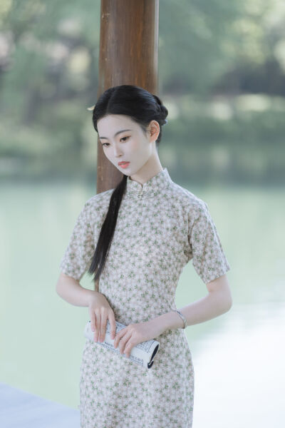 动漫美少女裸体